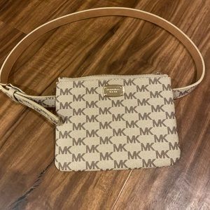 AUTHENTIC! Michael Kors Fanny Pack